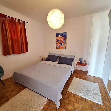 Apartmani Dana Sukošan Eksteriør bilde