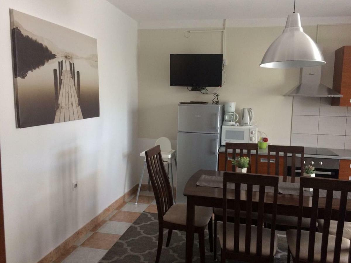 Apartmani Dana Sukošan Eksteriør bilde