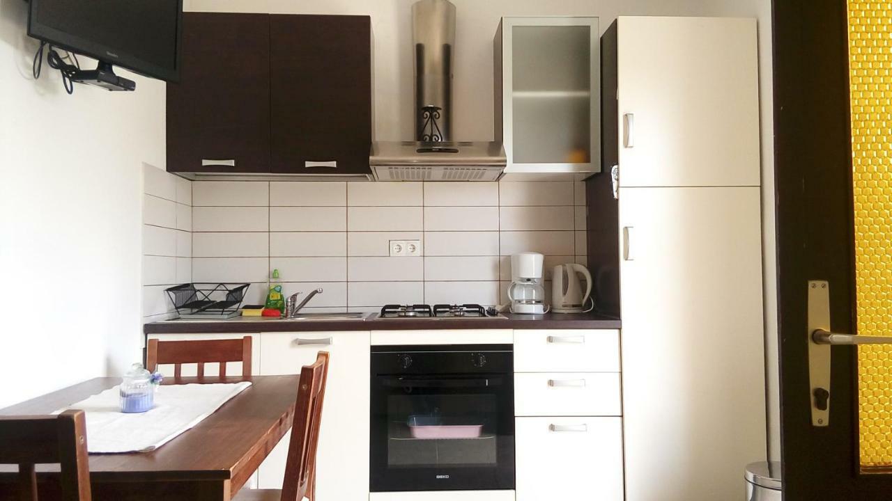 Apartmani Dana Sukošan Eksteriør bilde